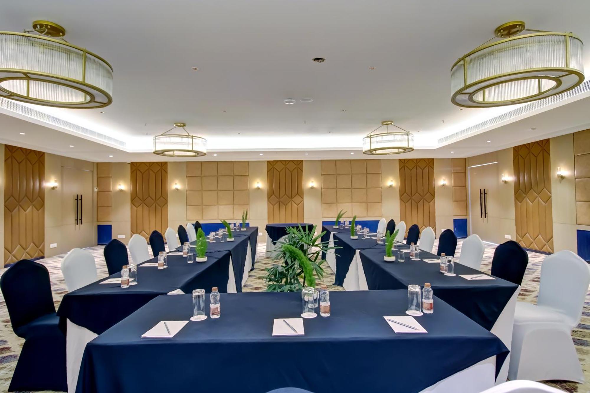 Cozzet Sonipat - A Cygnett Hotel Dış mekan fotoğraf
