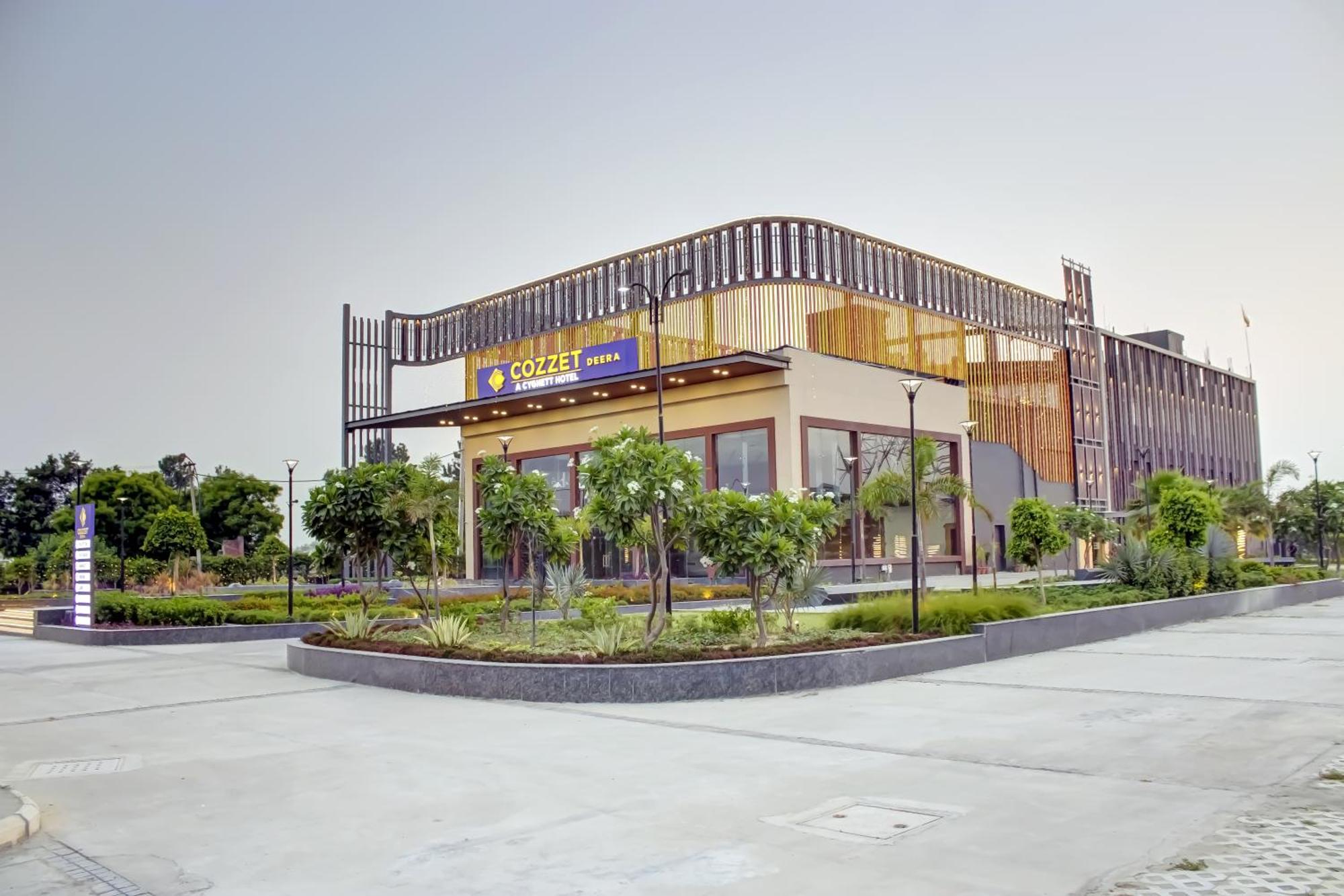 Cozzet Sonipat - A Cygnett Hotel Dış mekan fotoğraf